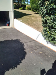 Photo de galerie - Fissures traitées, ratissage complet du support et 2 couches de finition.
