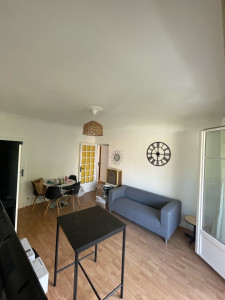 Photo de galerie - Rafraîchissement des murs et plafond, installation plafonnier