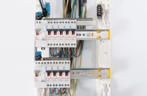 Photo de galerie - Remplacement d’un très vieux tableau par quelque chose de plus récent et surtout quelque chose aux normes