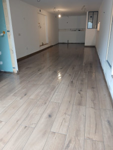 Photo de galerie - Carreaux ressemblant à du parquet 