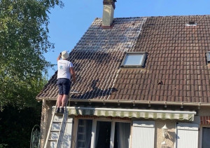 Photo de galerie - Demoussage de toiture 