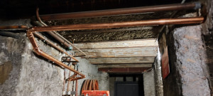 Photo de galerie - Retirage de tuyau en cuivre dans un sous-sol 