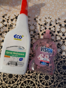 Photo de galerie - Bonjour je m'appelle soumia je suis. je suis  sérieuse et dynamique. je propose mas service (ménage  ou aide personne âgée).N'hésite pas à me contacter. et merci