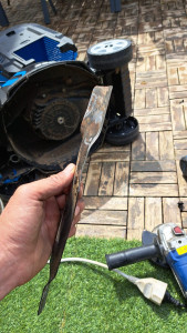Photo de galerie - Réparation, tondeuse