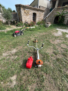 Photo de galerie - Tonte et débroussaillage 