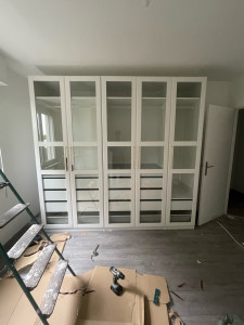 Photo de galerie - Montage d’un dressing IKEA