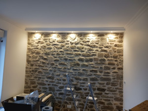 Photo de galerie - Mur et Lampes