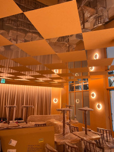 Photo de galerie - Pose miroir plafond et Peinture décoratif avec enduit crépi d'intérieur