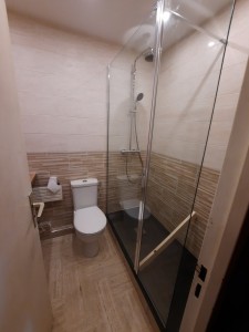 Photo de galerie - Réfection complète salle de bain T1.