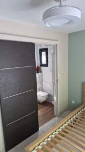 Photo de galerie - Pose de porte coulissante. 