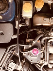 Photo de galerie - Changement des joints de cache culbuteur sur moteur 4 cylindres à plat (Subaru Impreza WRX). Entretien courant : vidanges moteur, boîte et ponts; changement disques er plaquettes de frein, changement amortisseurs, biellettes et triangles de suspension. 