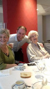 Photo de galerie - Buffet festif dans une résidence services