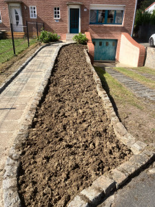 Photo de galerie - Bêchage d’une allée 