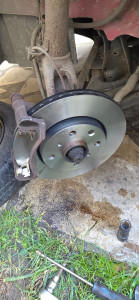 Photo de galerie - Replacement disques et plaquettes de frein avant 