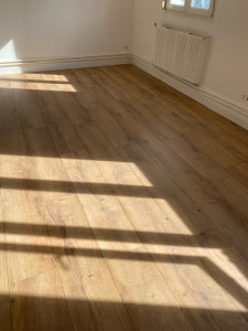 Photo de galerie - Pose parquet avec finitions 