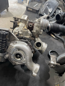 Photo de galerie - Remplacement de bi-turbo Audi A6 V6 