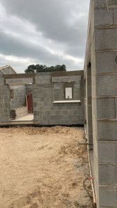 Photo de galerie - Réalisation d’une maison individuelle en parpaings