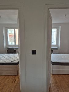 Photo de galerie - Remplacement des prises et interrupteurs vieillissants.