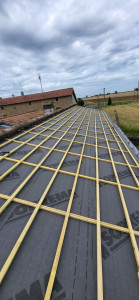 Photo de galerie - Réfection de toiture, pose d'écran hpv anti pluie 