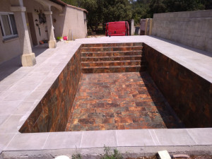 Photo de galerie - Rénovation d'une piscine avec pose de carrelage de Bali