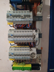 Photo de galerie - Réfection total d'un tableau électrique 