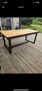 Photo de galerie - Salon de jardin (canapé, fauteuil et table basse)