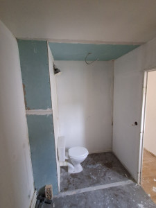 Photo de galerie - Plaquage et rénovation de mur existant. 