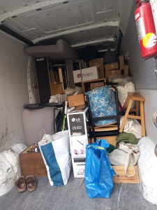 Photo de galerie - Chargement dechargement de camion 
 Transporter des objets lourds  