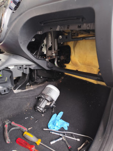 Photo de galerie - Remplacement du pulseur d'air de chauffage Captur 