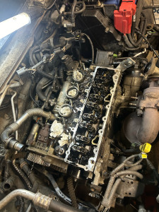 Photo de galerie - Changement joint de culasse, distribution et injecteur sur Ford (moteur peugeot) ✅