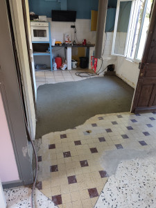 Photo de galerie - Réparation sol chappe ciment renforcé 