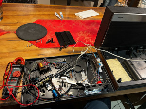 Photo de galerie - Réparations tourne disques (50 ans ) 