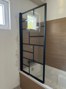 Photo de galerie - Pose d’une porte de douche 