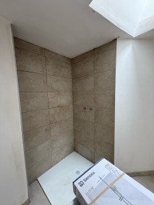 Photo de galerie - Faïence douche 