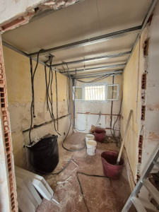 Photo de galerie - Faut plafond +électricité 