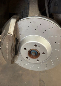 Photo de galerie - Changement disque et plaquette avant 