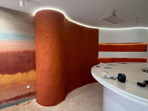 Photo de galerie - Pose de tapisserie dans une boutique de rénovation, Lisbonne