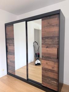 Photo de galerie - Armoire 