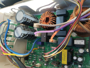 Photo de galerie - Petit dépannage sur groupe extérieur 