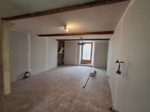 Photo de galerie - Pose de plaque de plâtre BA 13 avec isolation 50mm terminé 
(attendre passage de l’électricien pour isso et pose de la dernière plaque. )
