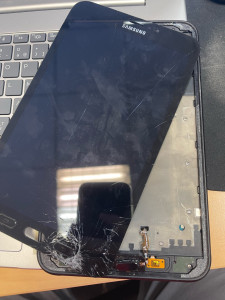 Photo de galerie - Réparation d’une tablette