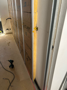Photo de galerie - Réhabilitation d’un appartement Isolation, pose de rail Placo et joints