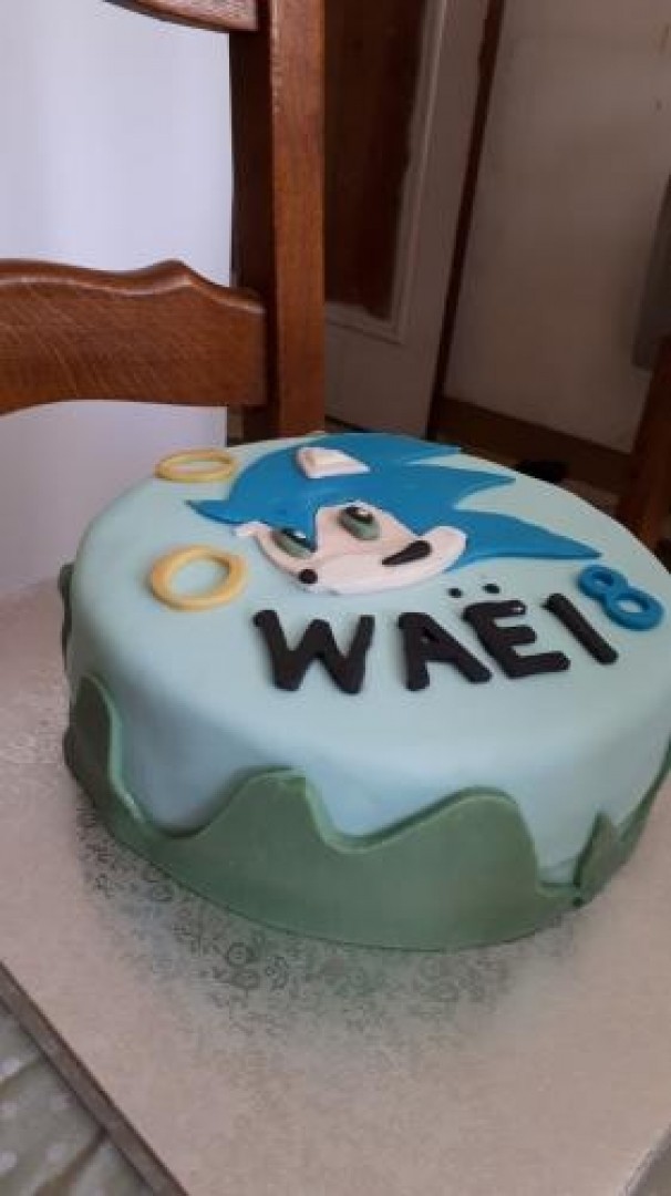 Gateau D Anniversaire Cake Art A Soisy Sur Ecole 91 Allovoisins