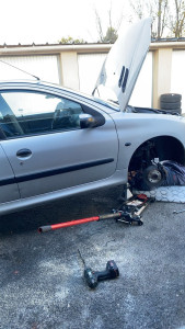 Photo de galerie - ✅ Entretien & révisions ✅ Vidange, filtres, freins, batterie ✅ Diagnostic panne ✅ Petites réparations mécaniques ✅ Préparation au contrôle technique