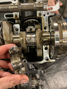 Photo de galerie - Remplacements coussinets de bielles/bielles et vilebrequins pour une yamaha yzf r1