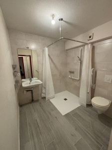 Photo de galerie - Carrelage de salle de bain - Sol et Mur