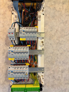 Photo de galerie - Remise à neuf d’un tableau électrique 