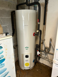 Photo de galerie - Remplacement Ballon 200L pars Ballon Thermodynamique reprise des cuivre + calorifugeage des tuyaux 