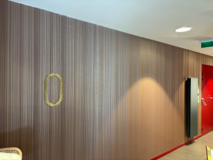 Photo de galerie - Pose du papier peint 