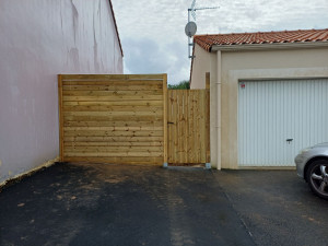Photo de galerie - Réalisation d une claustra et de un portillon. 

